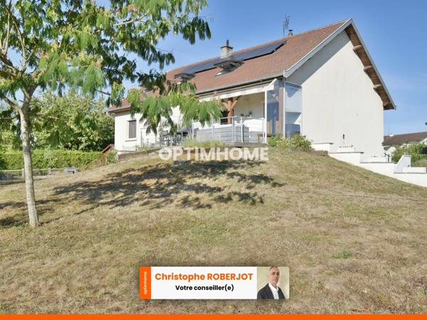 Belle maison de 320m2 au sol sur 1700m2 de terrain clos et piscinable aux portes de Chalon sur Saône