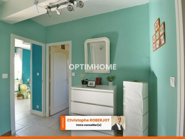 Belle maison de 320m2 au sol sur 1700m2 de terrain clos et piscinable aux portes de Chalon sur Saône