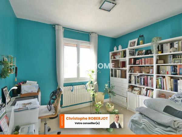 Belle maison de 320m2 au sol sur 1700m2 de terrain clos et piscinable aux portes de Chalon sur Saône