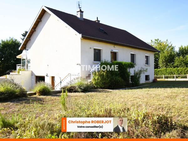 Belle maison de 320m2 au sol sur 1700m2 de terrain clos et piscinable aux portes de Chalon sur Saône