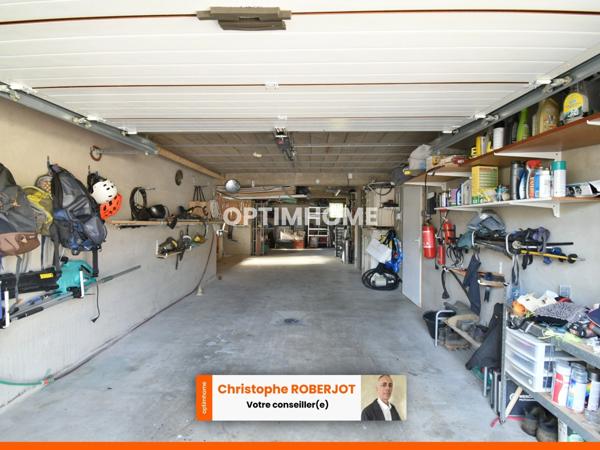 Belle maison de 320m2 au sol sur 1700m2 de terrain clos et piscinable aux portes de Chalon sur Saône