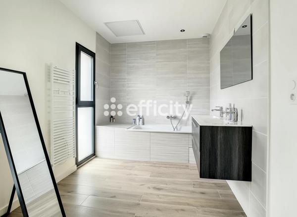 Loft 5 pièces - 176 m²