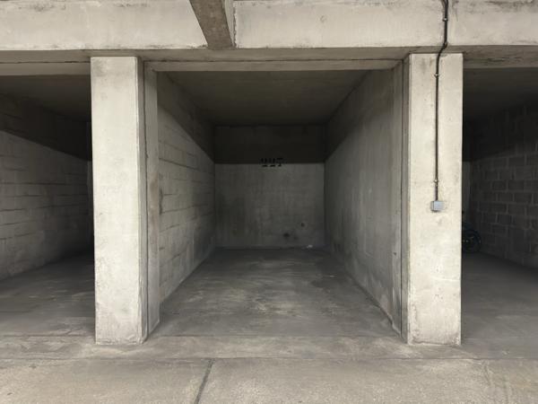 Paris (75011) Place de parking sécurisée – Paris 11e – Proche Nation