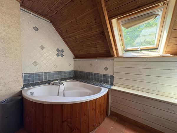 A vendre RIEC SUR BELON (29340) Maison 5 pièces 3 chambres 138 m2