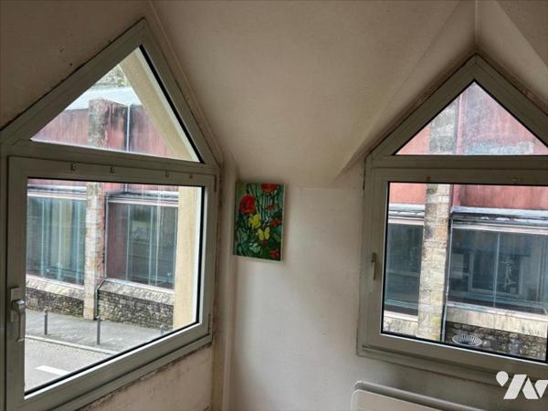 A VENDRE QUIMPER IMMEUBLE MIXTE COMMERCE & HABITATION