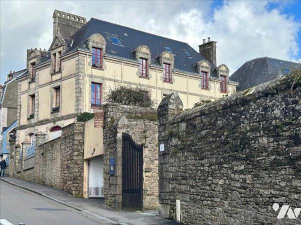 A VENDRE QUIMPER IMMEUBLE MIXTE COMMERCE & HABITATION