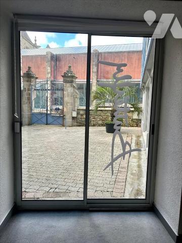 A VENDRE QUIMPER IMMEUBLE MIXTE COMMERCE & HABITATION