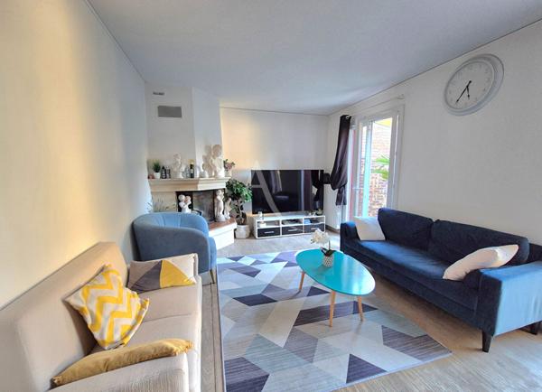 Maison familiale 4 chambres - RER A à 9 min à pied