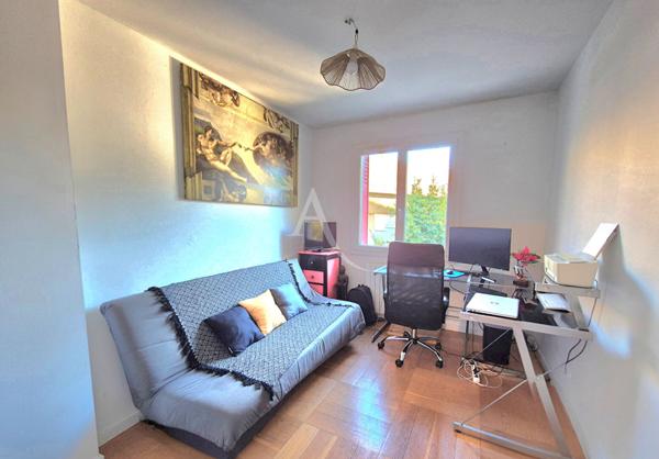 Maison familiale 4 chambres - RER A à 9 min à pied