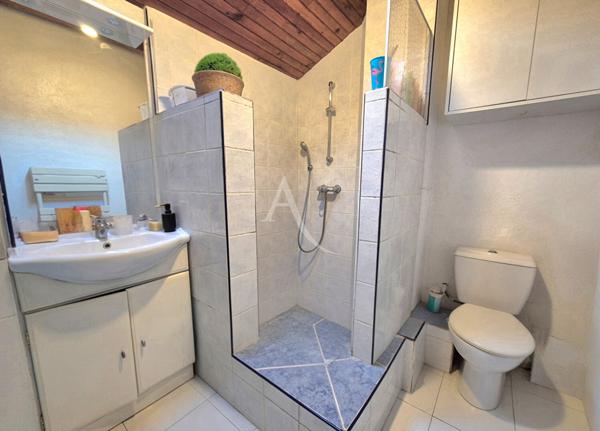 Maison familiale 4 chambres - RER A à 9 min à pied