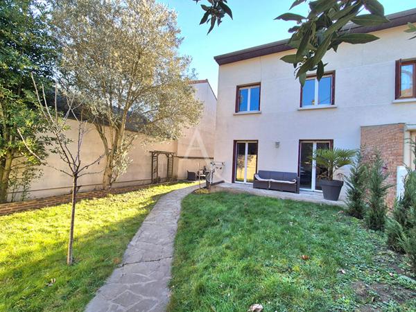 Maison familiale 4 chambres - RER A à 9 min à pied