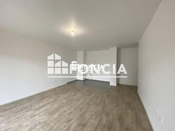 Location Appartement 3 pièces 60.98 m² - AVENUE PIERRE MENDES Amiens 80000