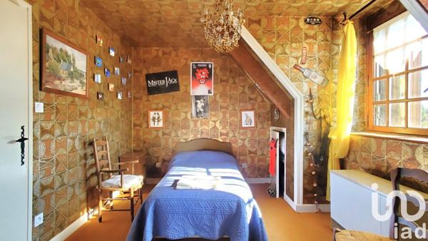 Maison 8 pièces de 190 m² à Neuvic (19160)