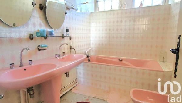 Maison 8 pièces de 190 m² à Neuvic (19160)