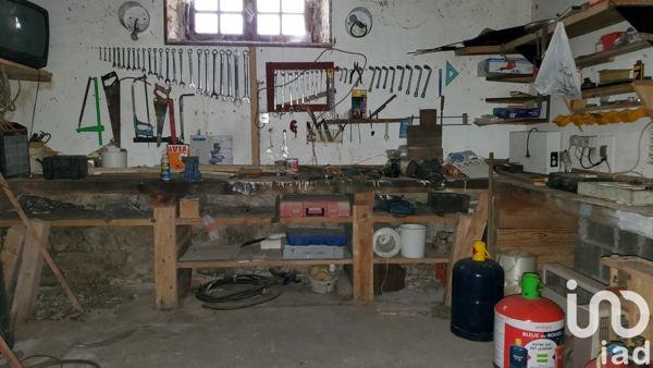 Maison 8 pièces de 190 m² à Neuvic (19160)