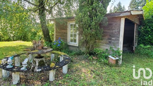 Maison 8 pièces de 190 m² à Neuvic (19160)