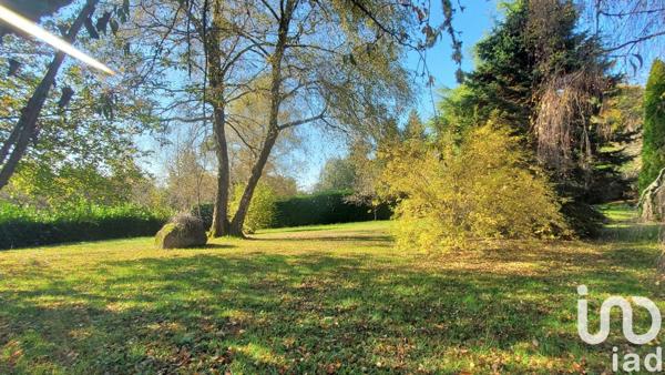 Maison 8 pièces de 190 m² à Neuvic (19160)