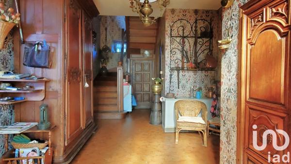 Maison 8 pièces de 190 m² à Neuvic (19160)