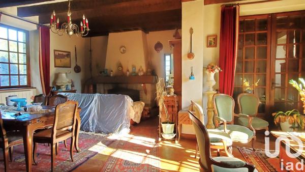 Maison 8 pièces de 190 m² à Neuvic (19160)