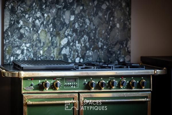 Chalet familial avec piscine dans son hameau