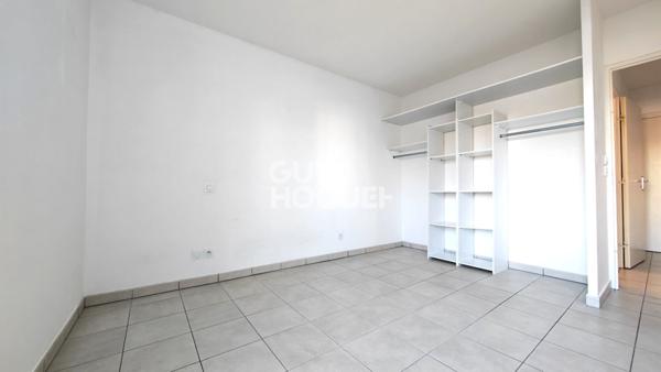 A vendre à Canohès, Appartement 2 pièces avec terrasse et parking. Résidence avec ascenceur.