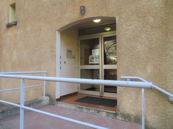 APPARTEMENT T1 de 48.50 m2, vendu meublé à DIGNE LES BAINS (04)