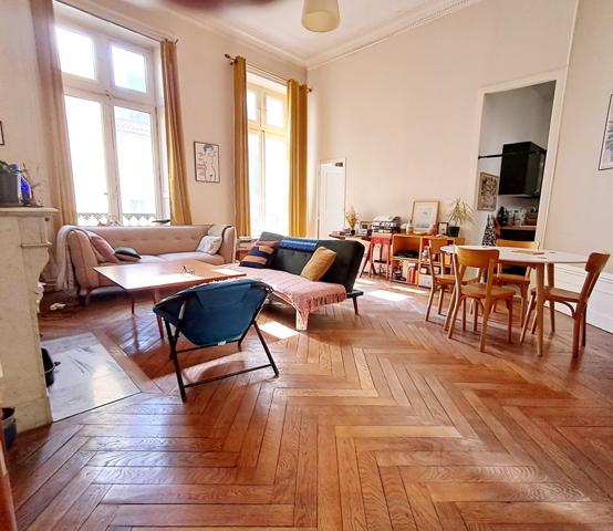 Saint-Étienne (42000) APPARTEMENT HAUSSMANNIEN HYPER CENTRE