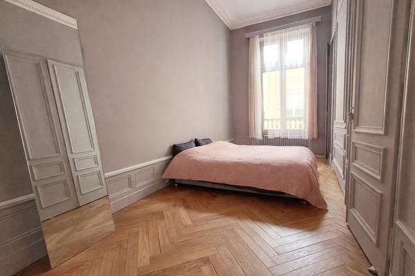 Saint-Étienne (42000) APPARTEMENT HAUSSMANNIEN HYPER CENTRE