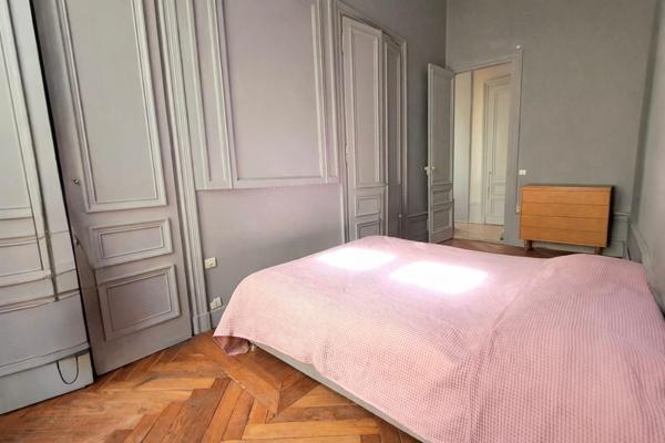 Saint-Étienne (42000) APPARTEMENT HAUSSMANNIEN HYPER CENTRE