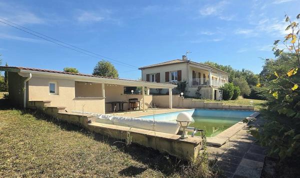 Maison familiale avec vue au LEDAT (47)