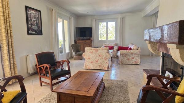Maison familiale avec vue au LEDAT (47)