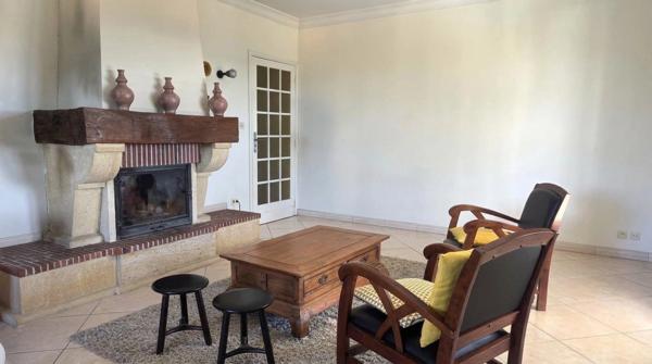Maison familiale avec vue au LEDAT (47)