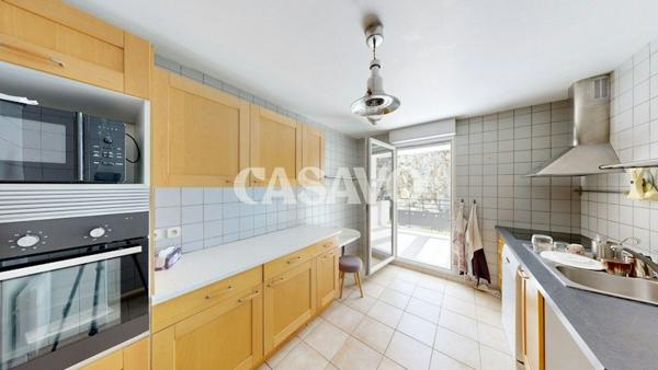 Vente Appartement 5 pièces de 114m² - 13006 Marseille