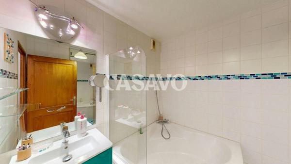 Vente Appartement 5 pièces de 114m² - 13006 Marseille