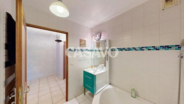 Vente Appartement 5 pièces de 114m² - 13006 Marseille