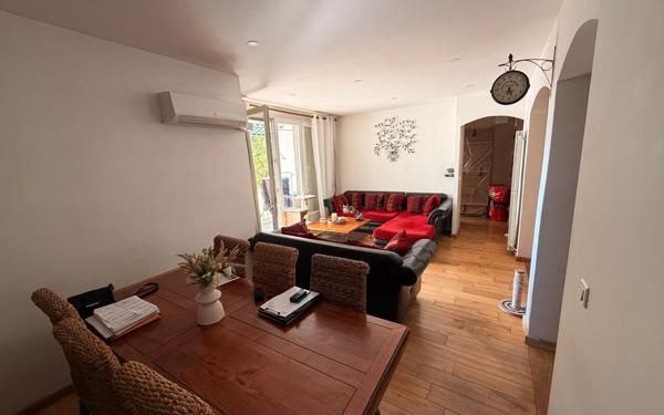 Appartement à vendre    4 pièces • 90 m2 Avignon