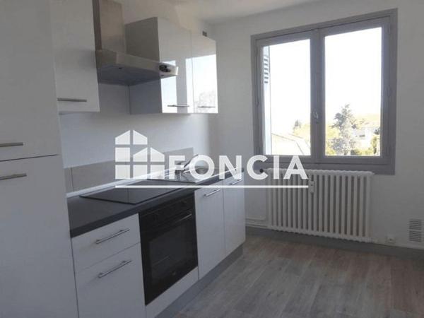 Location Appartement 2 pièces 41.97 m² - 21 RUE DU DOCTEUR LEMONNIER Roanne 42300