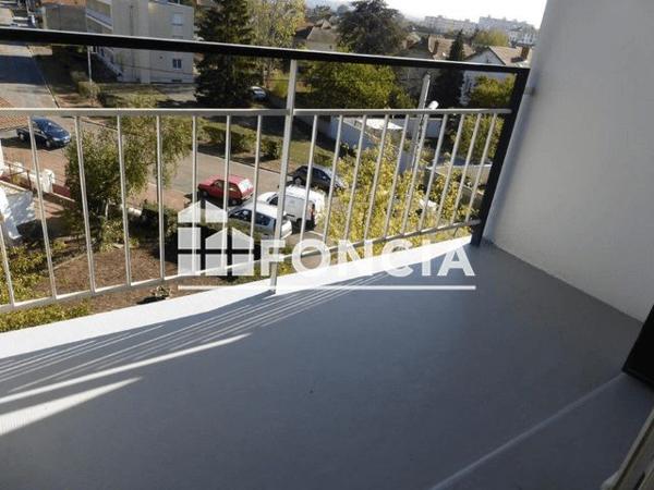 Location Appartement 2 pièces 41.97 m² - 21 RUE DU DOCTEUR LEMONNIER Roanne 42300
