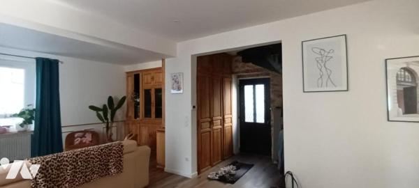 maison de ville avec parking, garage et terrasses