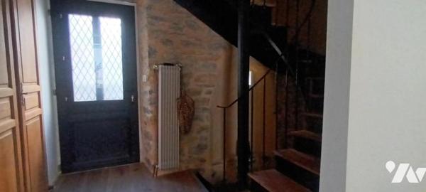 maison de ville avec parking, garage et terrasses