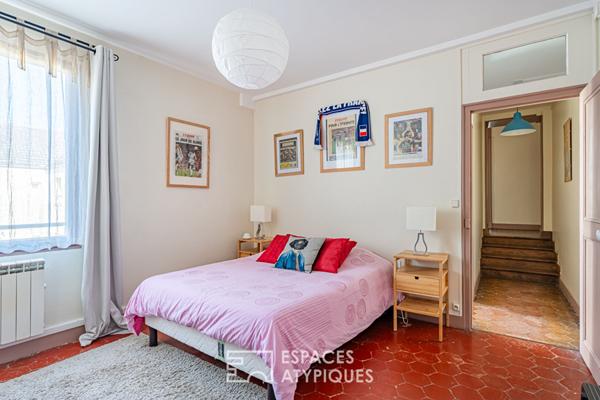 Charmante maison de ville avec cour pavée