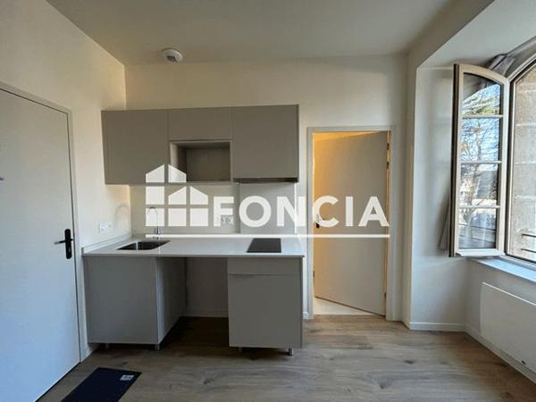 Location Studio 24 m² - Auray 56400