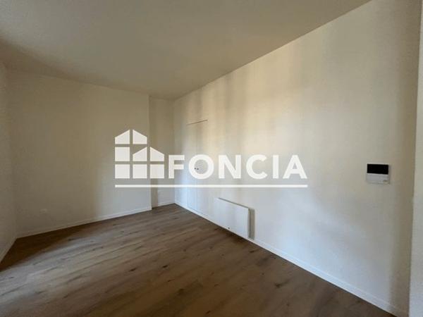 Location Studio 24 m² - Auray 56400