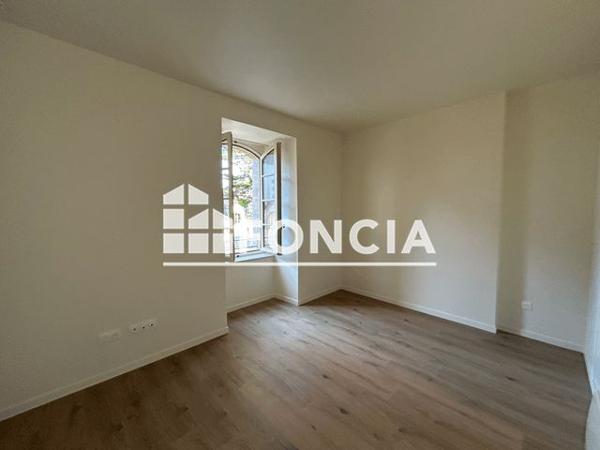 Location Studio 24 m² - Auray 56400