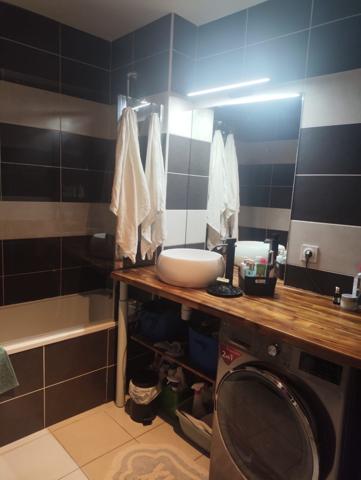 Montpellier (34000) À louer – T2 55 m² avec terrasse et parking – Port Marianne