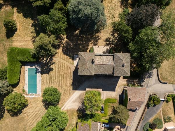 Propriete à vendre 14 pièces proche de MACON (71)