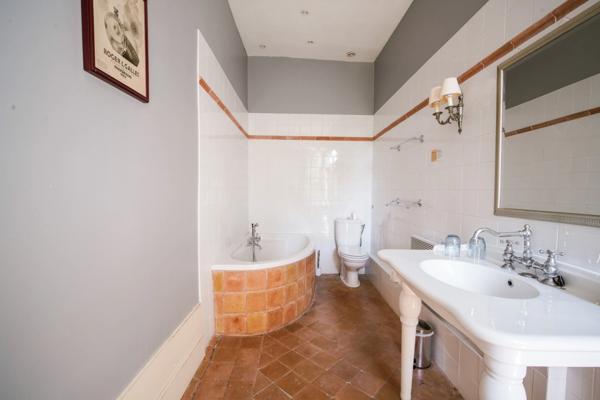 Propriete à vendre 14 pièces proche de MACON (71)