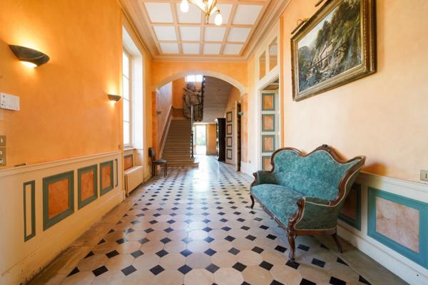 Propriete à vendre 14 pièces proche de MACON (71)