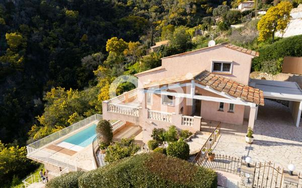 Maison à vendre    6 pièces • 172,58 m2 Mandelieu-la-Napoule