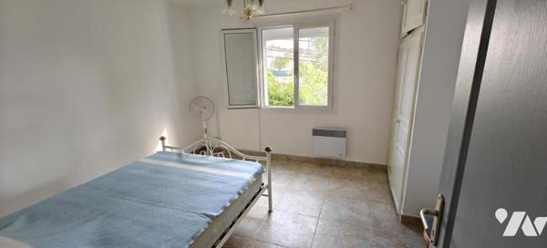 Magnifique Maison de 270 m2 avec piscine et vue mer, à 5 min du port.